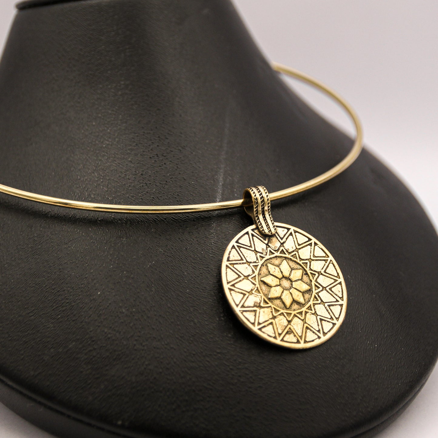 'AISHA' CHOKER