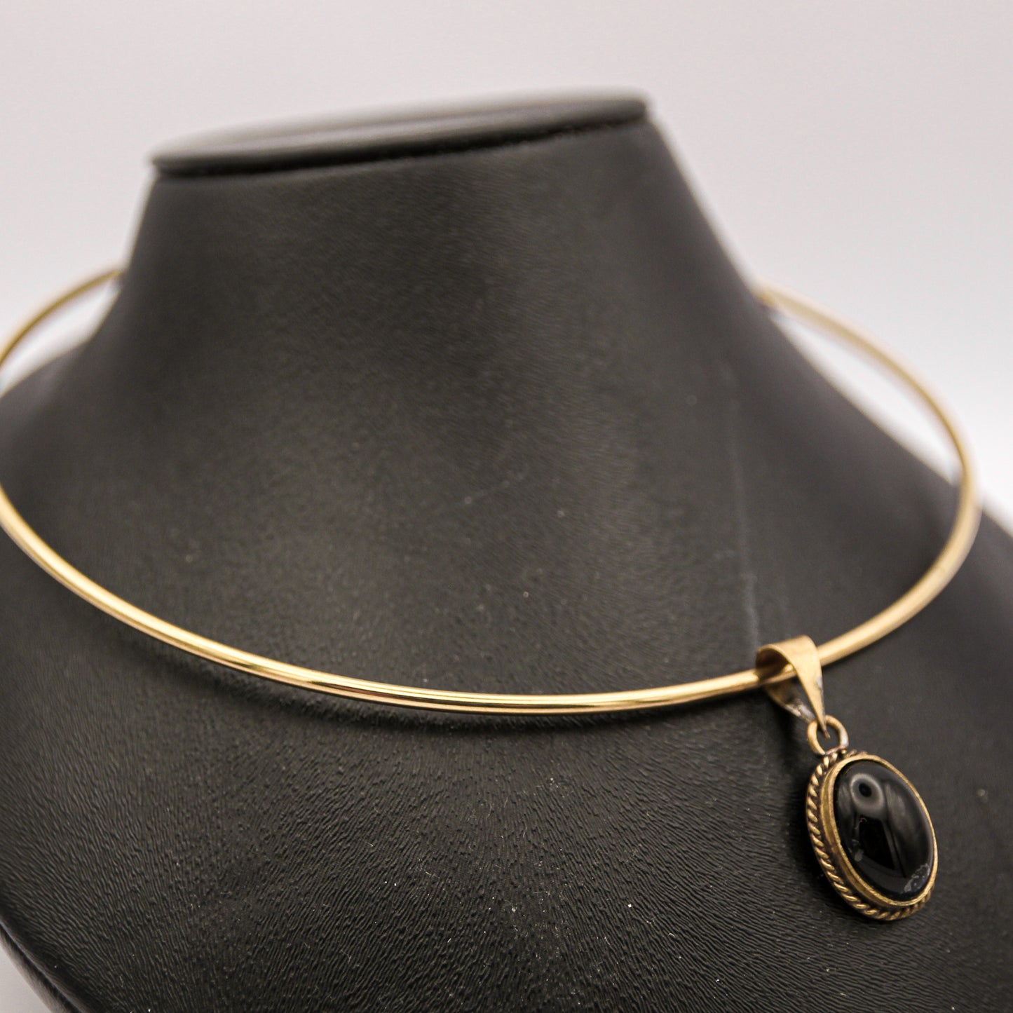 'WARDAN' CHOKER