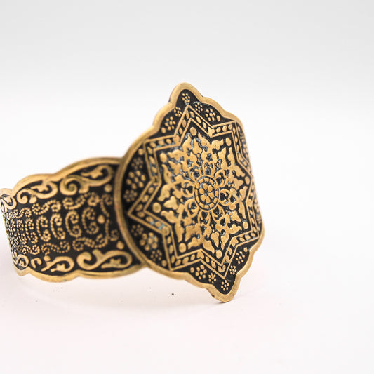 'AZAMA' CUFF